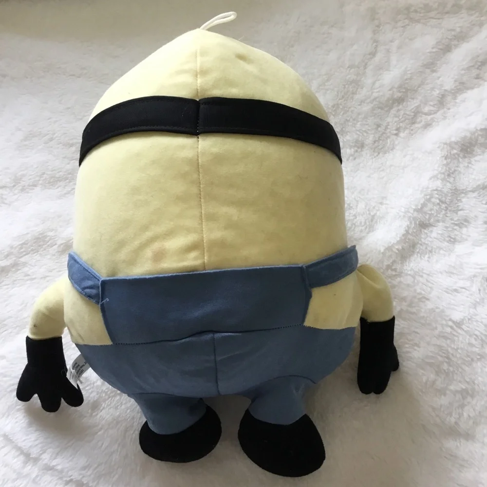 Despicable Me Yellow Minion Plush Stuffed Animal Toy - Picture 2 of 16
